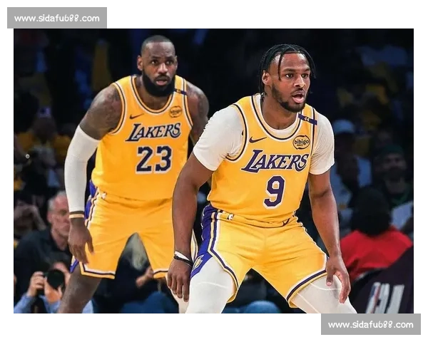 王朝交锋的经典一夜回望2003年马刺与湖人的宿命西部对决巅峰